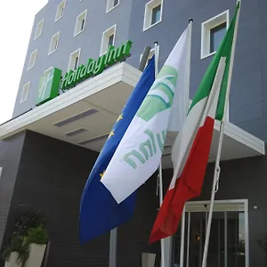 Milan Nord Zara By Ihg Cinisello Balsamo